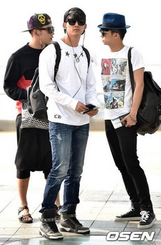 韓国アイドル「空港ファッション」2PMの画像.jpg